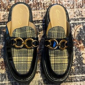 Circus by Sam Edelman Black Patent Plaid Chain-Accent Mules